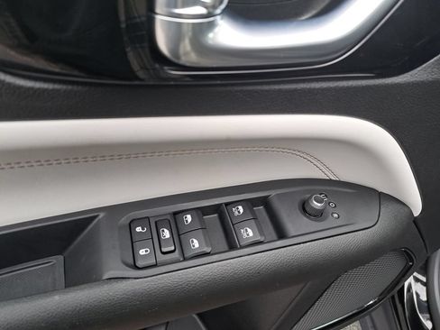 Certified 2024 Jeep Compass Limited AWD/4WD image 27