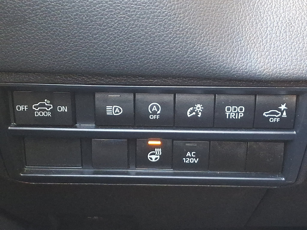 Certified 2025 Toyota Tundra Limited AWD/4WD image 23
