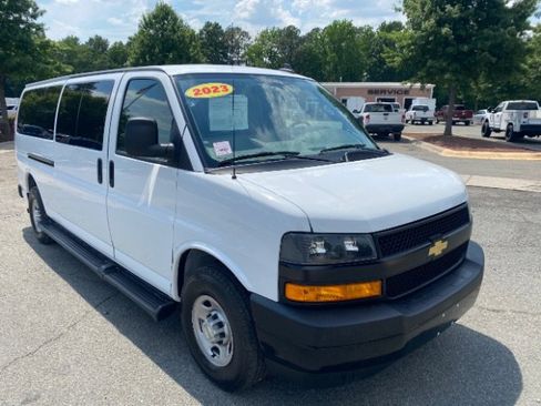 Used 2023 Chevrolet Express 3500 LS RWD image 8