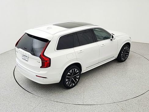 Used 2025 Volvo XC90 B6 Plus AWD/4WD image 36