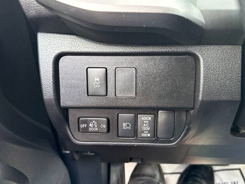 Used 2022 Toyota Tacoma TRD Sport AWD/4WD image 15