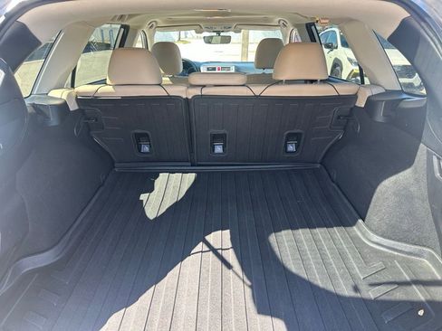 Used 2017 Subaru Outback 2.5i Limited image 8
