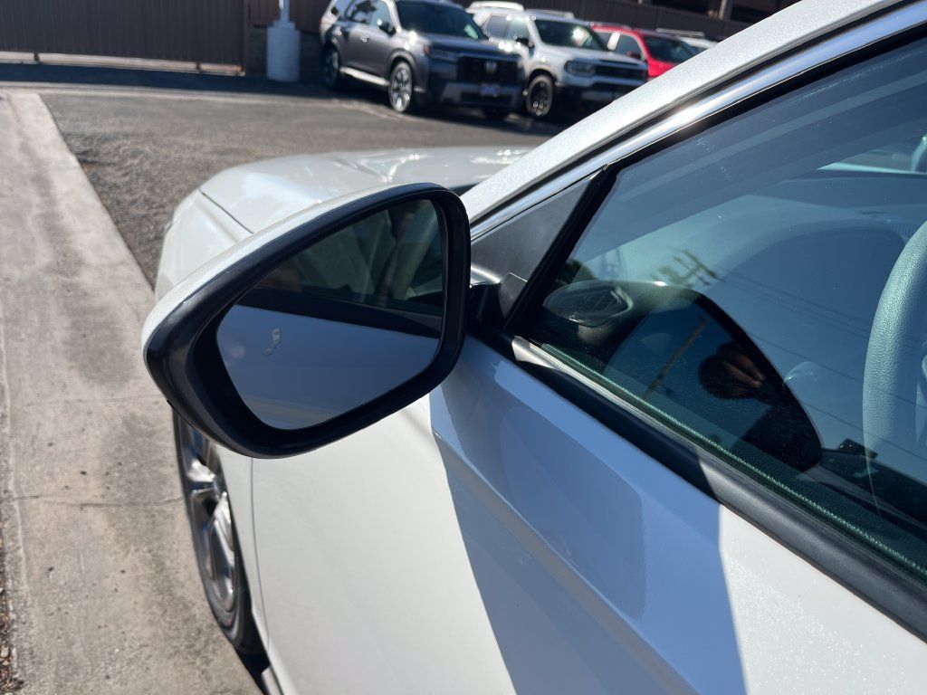Used 2024 Honda Accord EX image 40