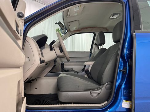 Used 2011 Ford Escape XLS FWD image 14