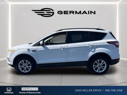 Used 2018 Ford Escape SE w/ Ford Safe & Smart Package AWD/4WD image 4