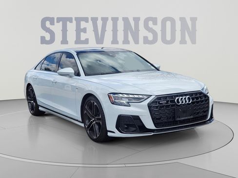 Used 2025 Audi A8 L 3.0T AWD/4WD image 4