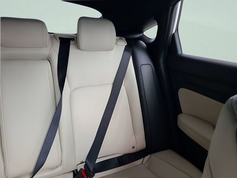 New 2026 Acura Integra A-Spec image 6