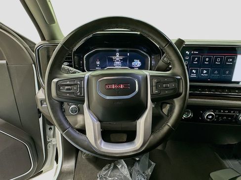 Used 2024 GMC Sierra 1500 Elevation RWD image 11