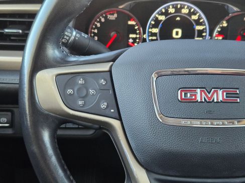 Used 2021 GMC Acadia Denali w/ Denali Technology Package image 24