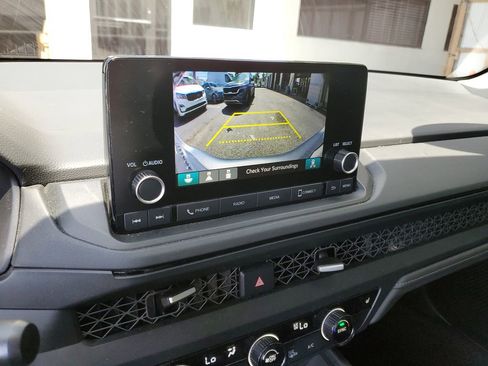 Used 2024 Honda Accord EX image 29
