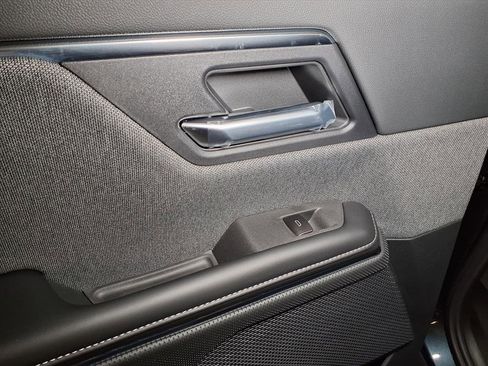 Used 2026 GMC Sierra EV Elevation image 11