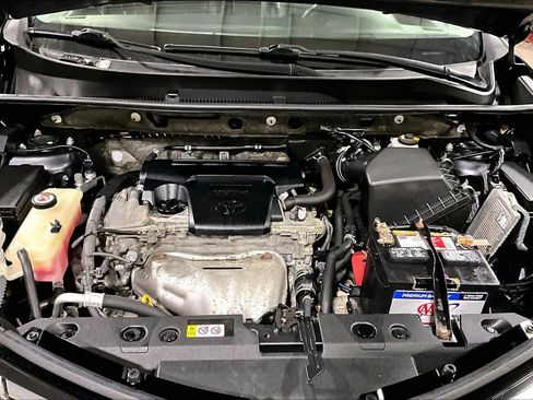Used 2018 Toyota RAV4 Limited AWD/4WD image 31