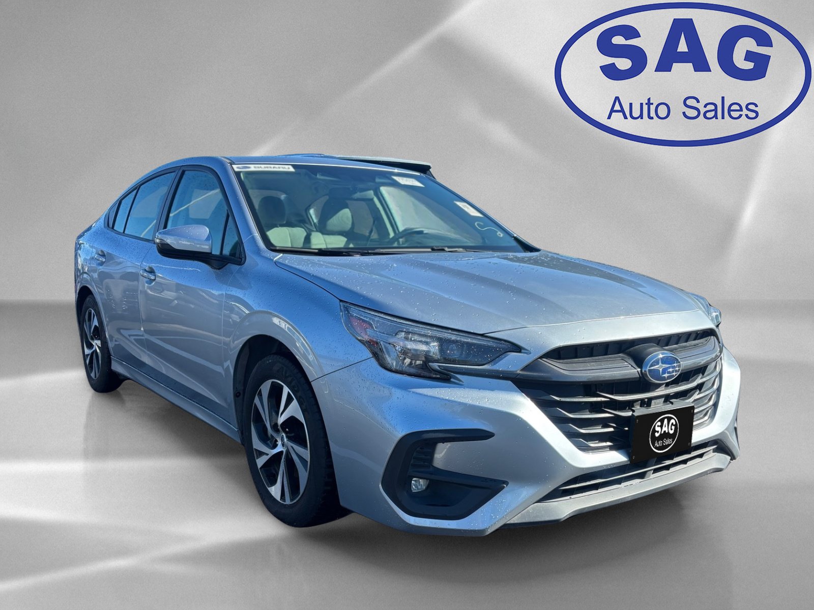 Used 2025 Subaru Legacy Premium AWD/4WD image 2