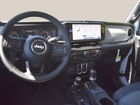 New 2025 Jeep Gladiator Sport image 13