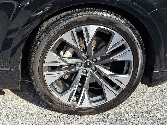 Used 2026 Audi Q8 Premium Plus AWD/4WD image 8