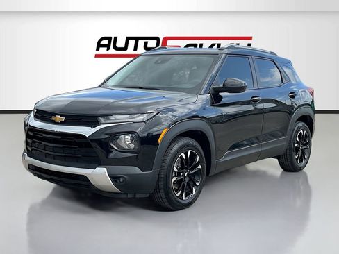 Used 2021 Chevrolet TrailBlazer LT w/ Convenience Package image 3