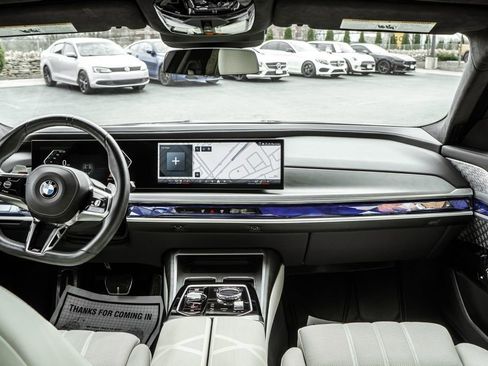Used 2023 BMW 760i xDrive w/ Executive Package AWD/4WD image 7