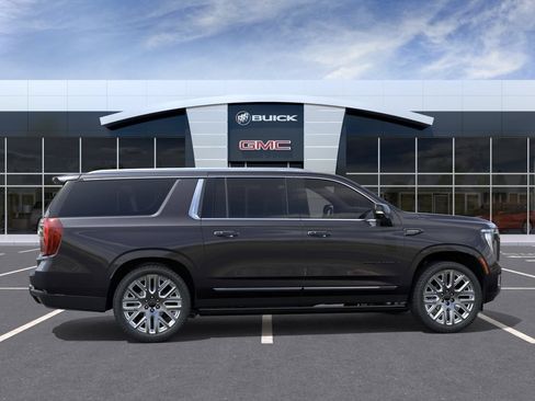 New 2026 GMC Yukon XL Denali Ultimate AWD/4WD image 5