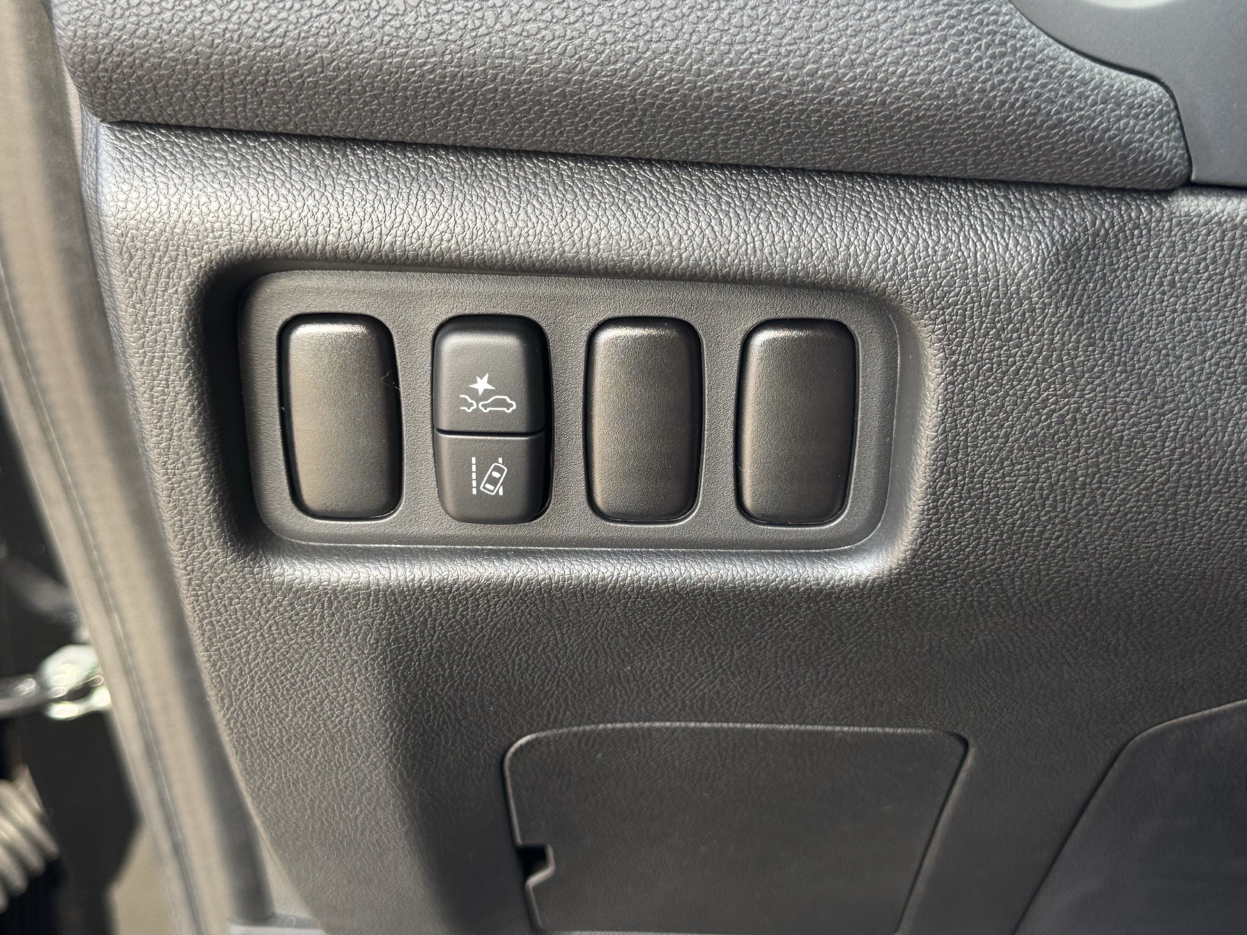 New 2027 Mitsubishi Outlander Sport ES FWD image 17