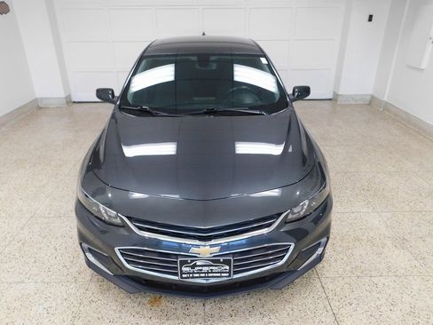 Used 2018 Chevrolet Malibu LT image 12