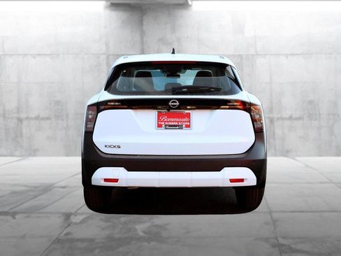 New 2026 Nissan Kicks S image 6