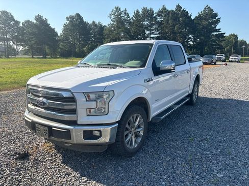 Used 2015 Ford F150 Lariat w/ Equipment Group 502A Luxury AWD/4WD image 6