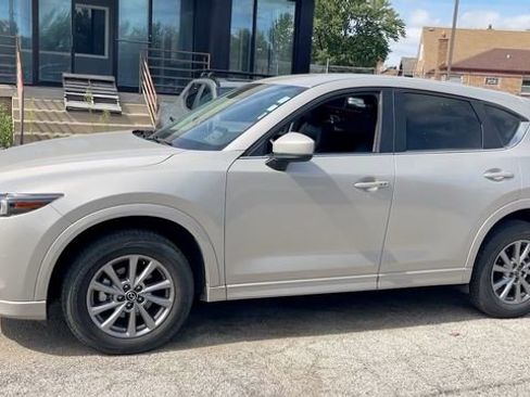 Used 2024 MAZDA CX-5 AWD 2.5 S w/ Select Package image 3