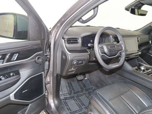 Used 2022 Jeep Wagoneer Series I w/ Premium Group I AWD/4WD image 48