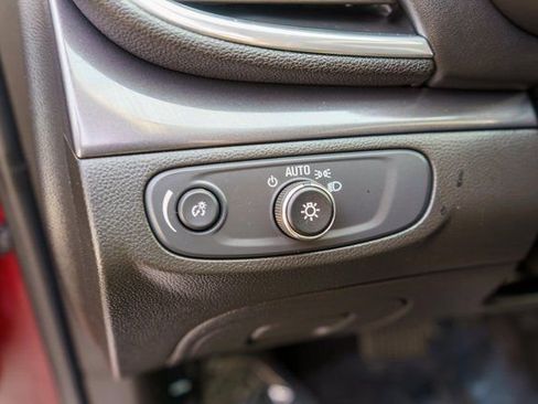 Used 2022 Buick Encore Preferred w/ Safety Package image 21