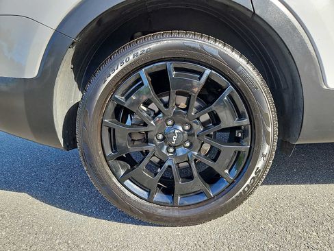 Used 2022 Kia Telluride EX w/ EX Premium Package AWD/4WD image 9