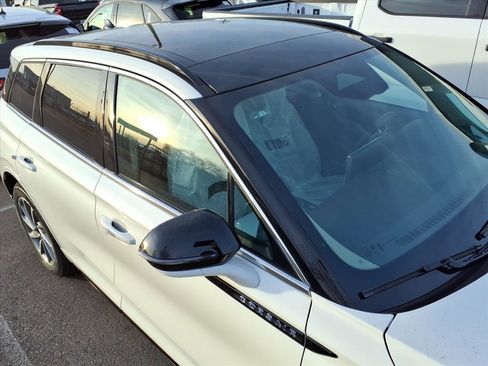 New 2026 Lincoln Corsair Grand Touring image 4