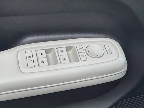 Certified 2026 Hyundai Santa Fe SEL FWD image 17