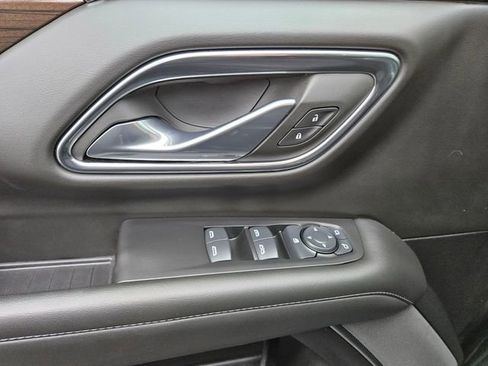 Used 2024 GMC Yukon SLE AWD/4WD image 17