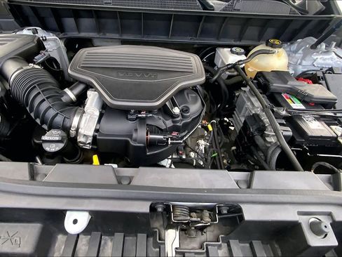 Used 2019 GMC Acadia SLT image 31