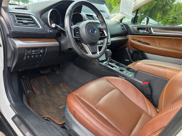 Used 2018 Subaru Outback 2.5i Touring w/ Popular Package #3 AWD/4WD image 5