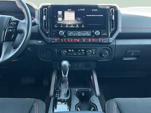 Used 2025 Nissan Frontier Pro-X RWD image 23