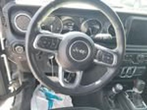 Used 2022 Jeep Wrangler Unlimited Sahara w/ Cold Weather Group AWD/4WD image 26