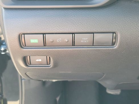 Certified 2025 Nissan Sentra S FWD image 28
