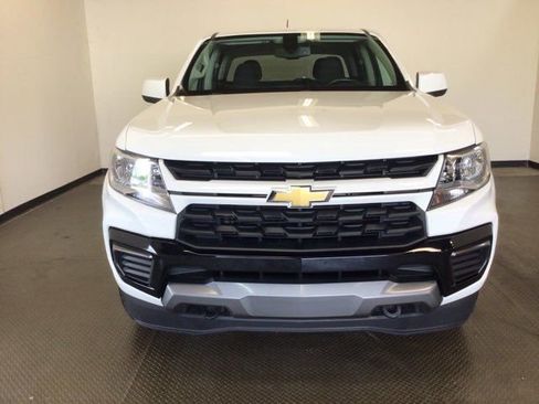 Used 2021 Chevrolet Colorado LT AWD/4WD image 2