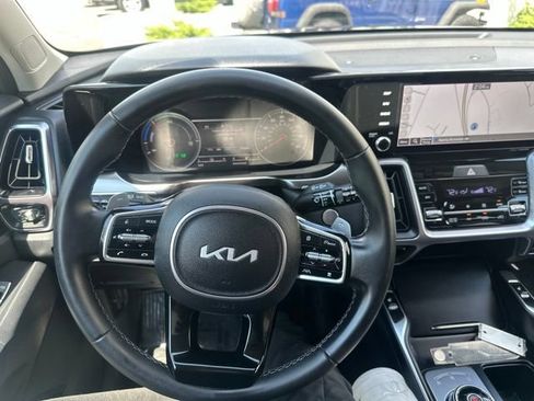 Used 2023 Kia Sorento EX AWD/4WD image 23