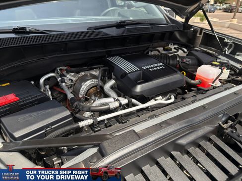 Used 2024 Chevrolet Silverado 1500 RST AWD/4WD image 17