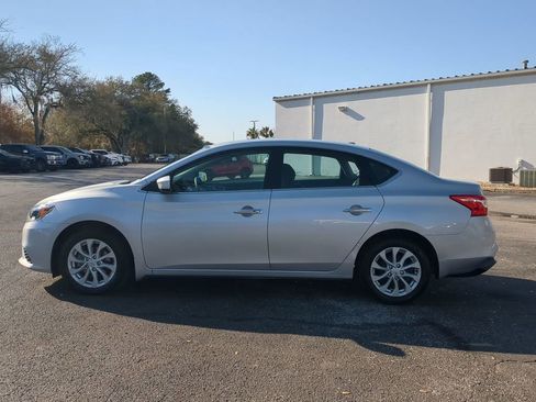 Certified 2019 Nissan Sentra SV image 8