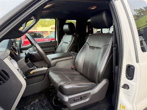 Used 2016 Ford F250 Lariat w/ Lariat Interior Package AWD/4WD image 13