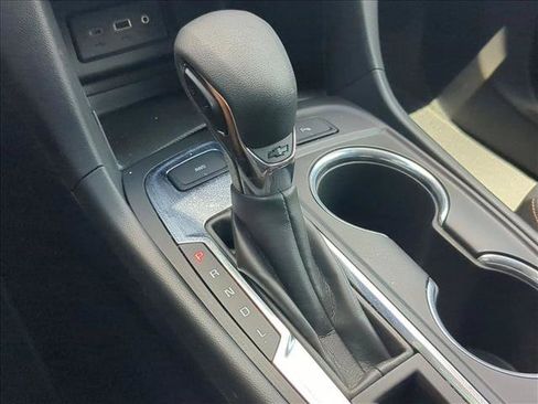 Used 2024 Chevrolet Equinox LT AWD/4WD image 12