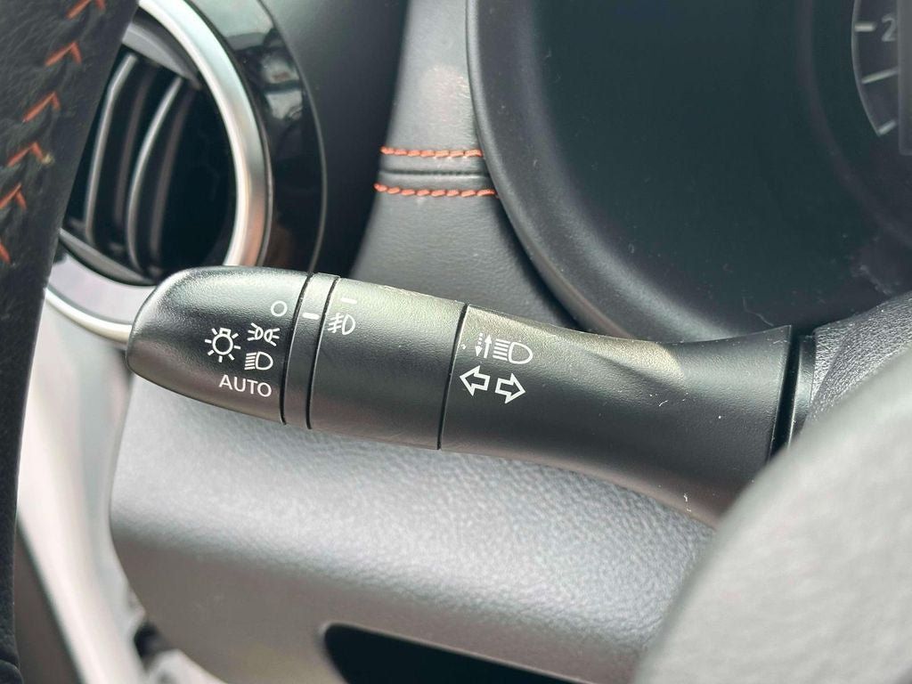 Certified 2023 Nissan Kicks SR FWD image 21