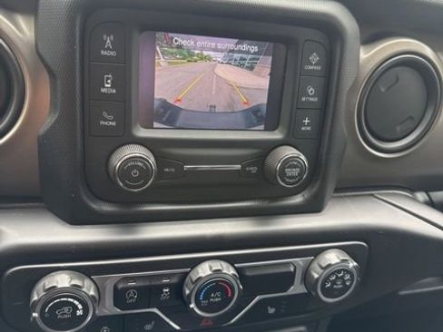 Used 2020 Jeep Gladiator Sport w/ Quick Order Package 23S AWD/4WD image 26