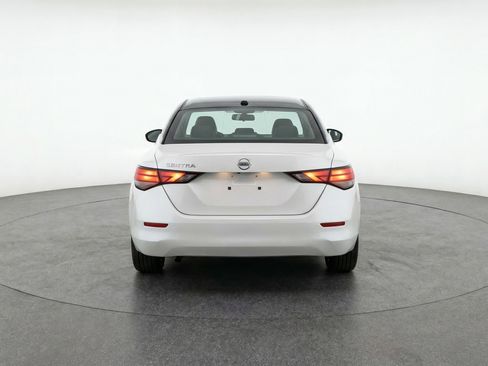 Used 2025 Nissan Sentra SV FWD image 7