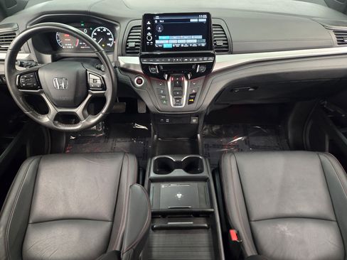 Used 2025 Honda Odyssey Sport-L image 26