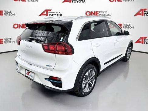 Used 2022 Kia Niro EX FWD image 7