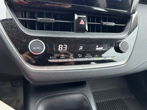 Used 2023 Toyota Corolla LE image 25